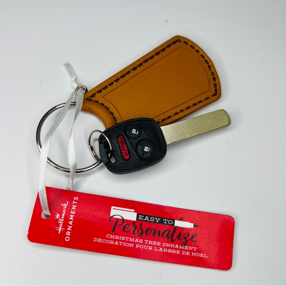 Hallmark Personalize Car Key Christmas Tree Ornament NWT
